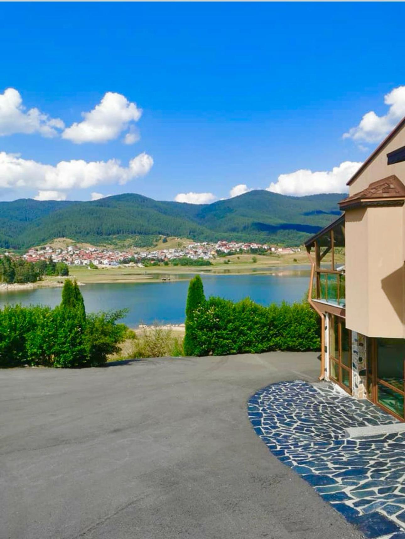 Отель Vip Complex Сырница Экстерьер фото